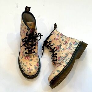 Rare Dr. Martens 1460 Vintage rose Cream floral leather lace up eye boots 7